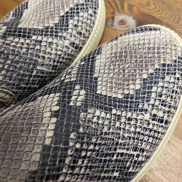 Earth Pull On Loafers Leather Snake Print Women's Size 8.5 - Picture 6 of 7